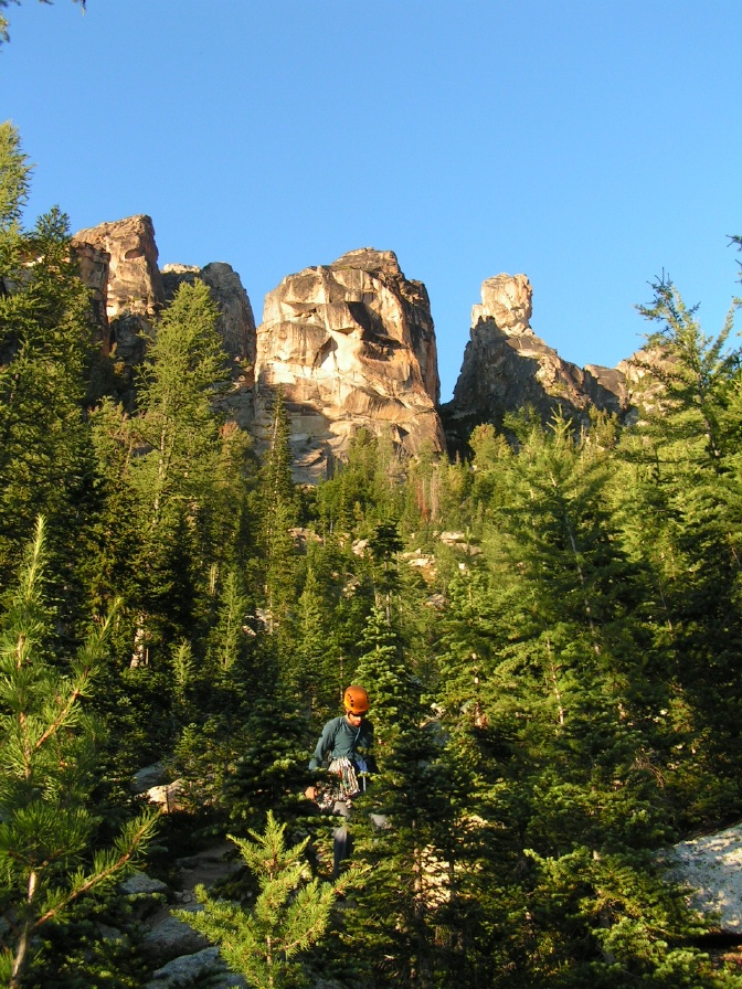 1280hiking_out.jpg