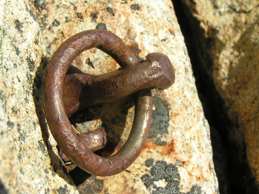 1280old_pin.jpg
