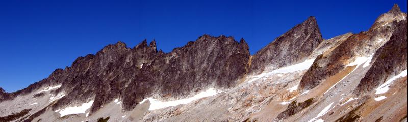 136crescent_creek_spires_pan_01.jpg