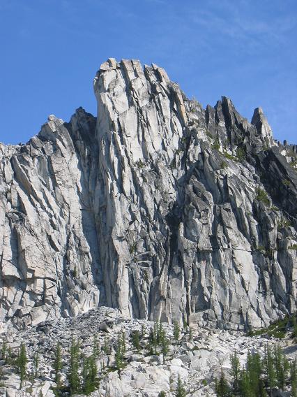 559wayne_and_lane_on_prusik_peak.JPG