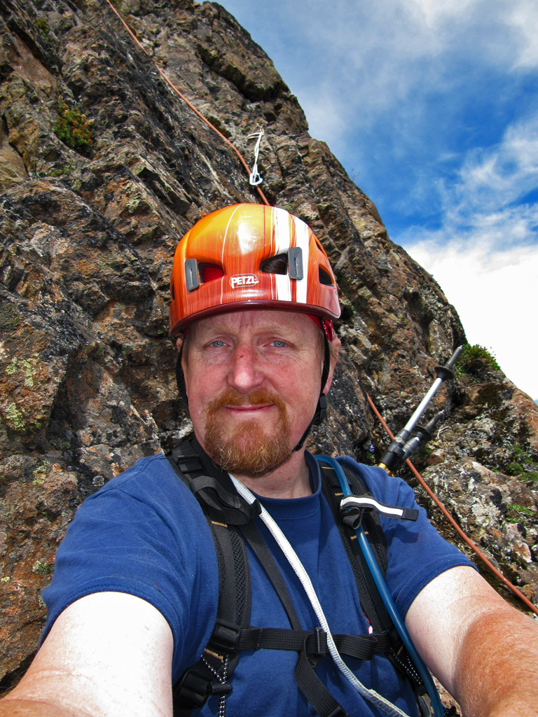 Mt_Washington_-_SE_Buttress_04_-_self_portrait_at_top_of_3rd_pitch.jpg