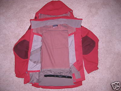 Patagonia_White_Smoke_Red2.JPG