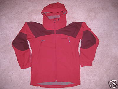 Patagonia_White_smoke_Red.JPG