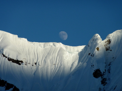 Ruth_Glacier_Moon_3_1_.jpg