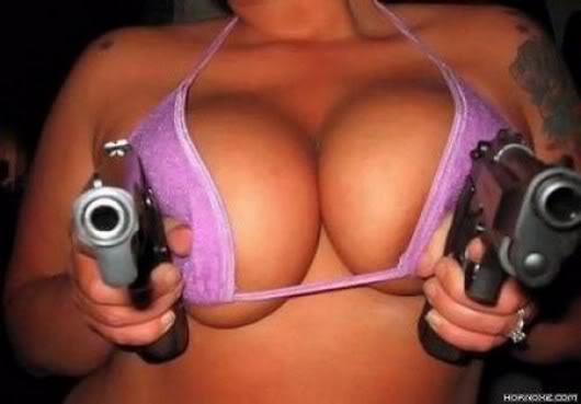 girls-guns-1526.jpg