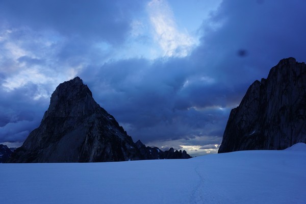 40_-_Bugaboo_and_Snowpatch_Spires.JPG