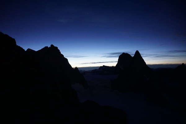 80_-_Pigeon_Snowpatch_and_Bugaboo_at_dusk.JPG