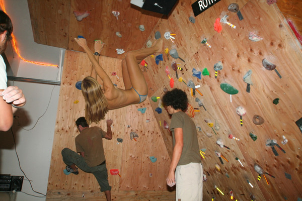 Climbing_gym_0041.jpg