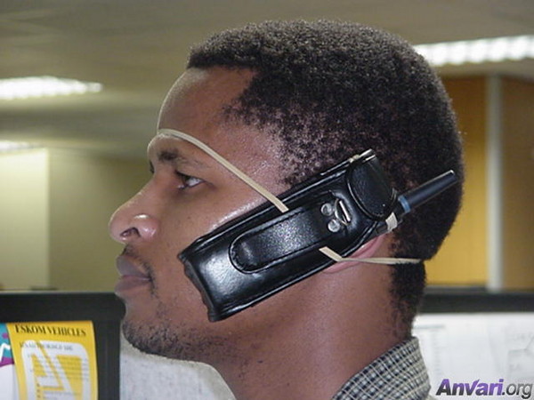 Hands_Free_Cell_Phone.jpg