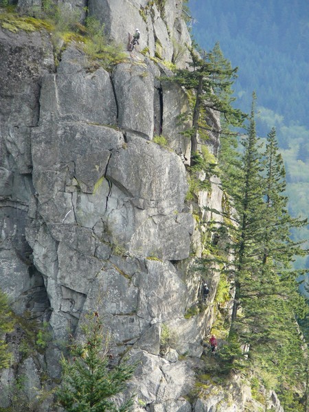 Ivan_leading_the_parade_up_Stone_Soup_closeup.jpg