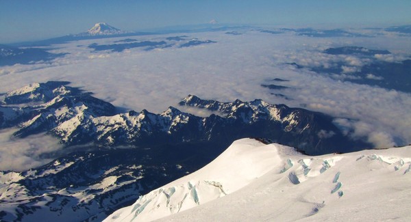 MT_Rainier_Kautz_Glacier_Route_171.JPG