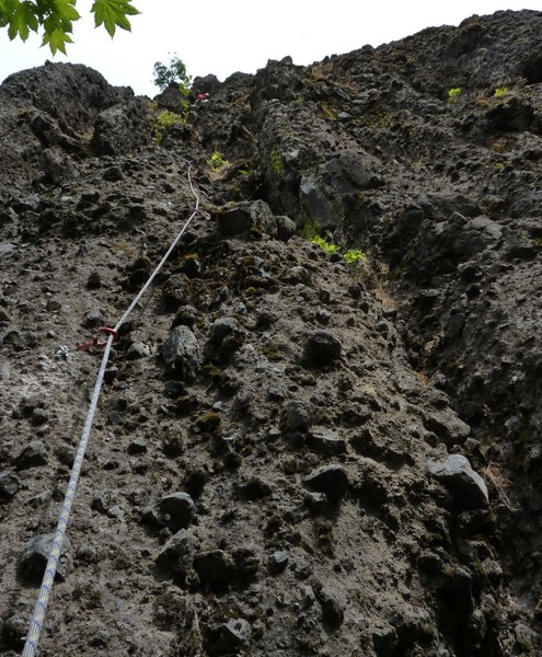 Resized_leading_the_FA_of_Lava_Tube_8_8_2009_2.jpg