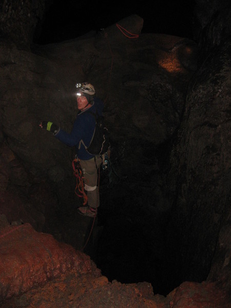 Smith_with_LCK_and_Deadhorse_Cave_115.JPG