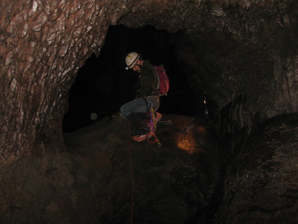Smith_with_LCK_and_Deadhorse_Cave_121.JPG