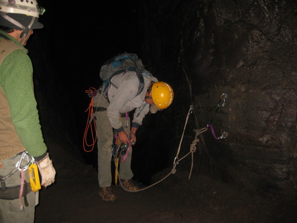 Smith_with_LCK_and_Deadhorse_Cave_146.JPG