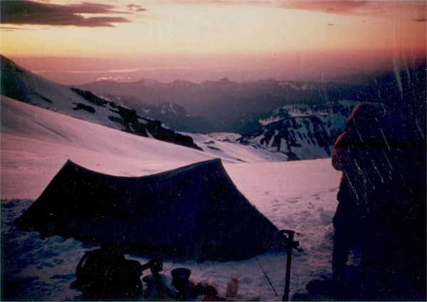 Tent_on_mt_rainer.jpg