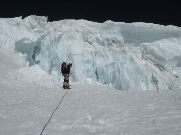 andrew_climbing.jpg