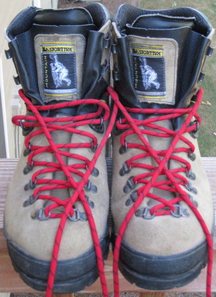 boots_front.jpg