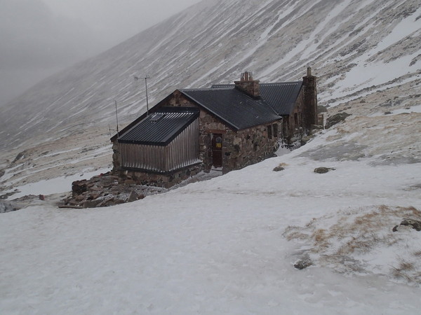 smc_climbers_hut_ben_nevis.jpg