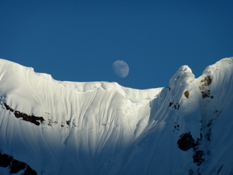 smaller_Ruth_Glacier_Moon_3.jpg