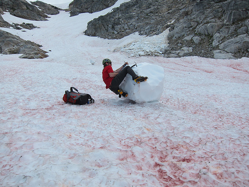 snow_boulder_1.jpg