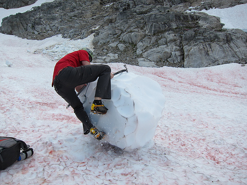 snow_boulder_2.jpg