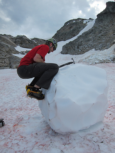 snow_boulder_3.jpg