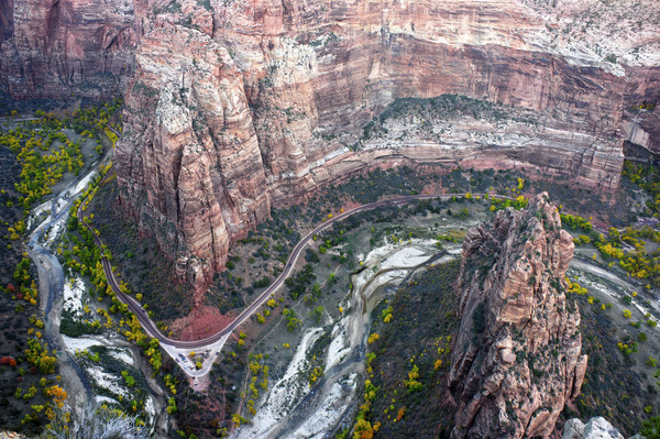 Zion_Canyon_from_Angel_s_Landing.jpg