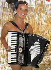 accordion-girl.gif