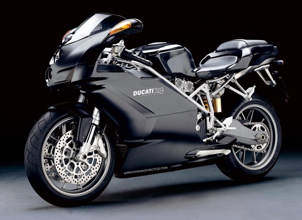 2005-Ducati-Superbike-749Dark.jpg