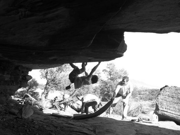 crackhousebouldering.jpg