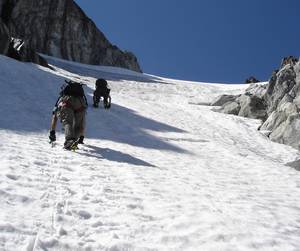 3460snowfield_near_summit2-med.jpg