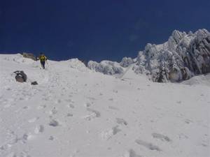 3720hood5_14_2004-med.JPG