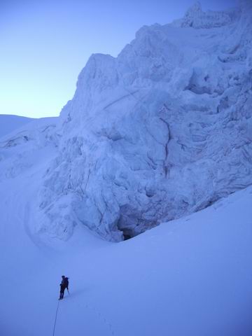 4944DonnV_on_Adams_Glacier.jpg