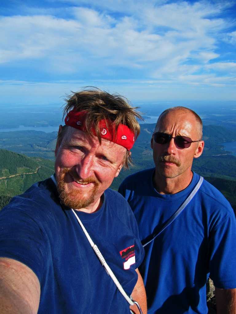 Mt_Washington_-_SE_Buttress_07_-_summit_photo.jpg