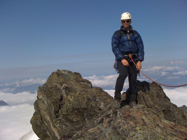 2009_08_06_shuksan_me_on_summit.jpg