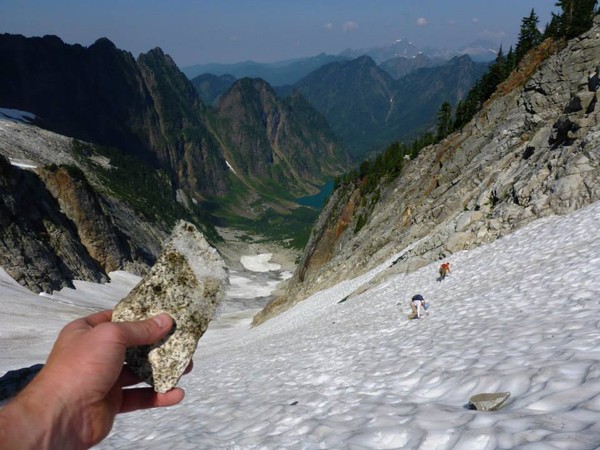 7-Crossing_Vesper_Glacier_to_base_of_route.jpg