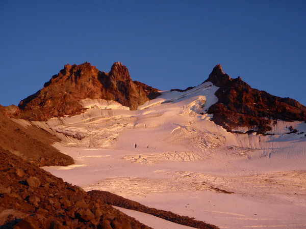 Alpenglowon_summit_of_Jefferson2.jpg