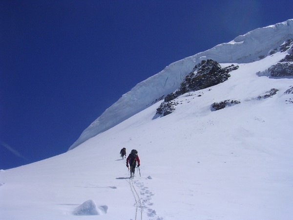 Approaching_Ice_Pitch.jpg