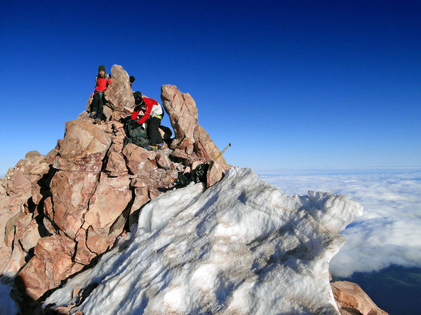 Hood_Summit_01_lr.JPG