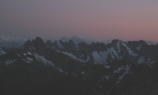 sundown_pickets_from_8200_bivy_mox.jpg