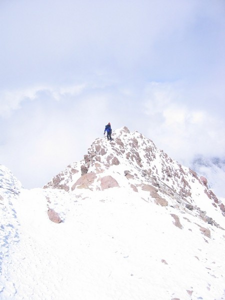 traverse_north_ridge_to_summit.jpg