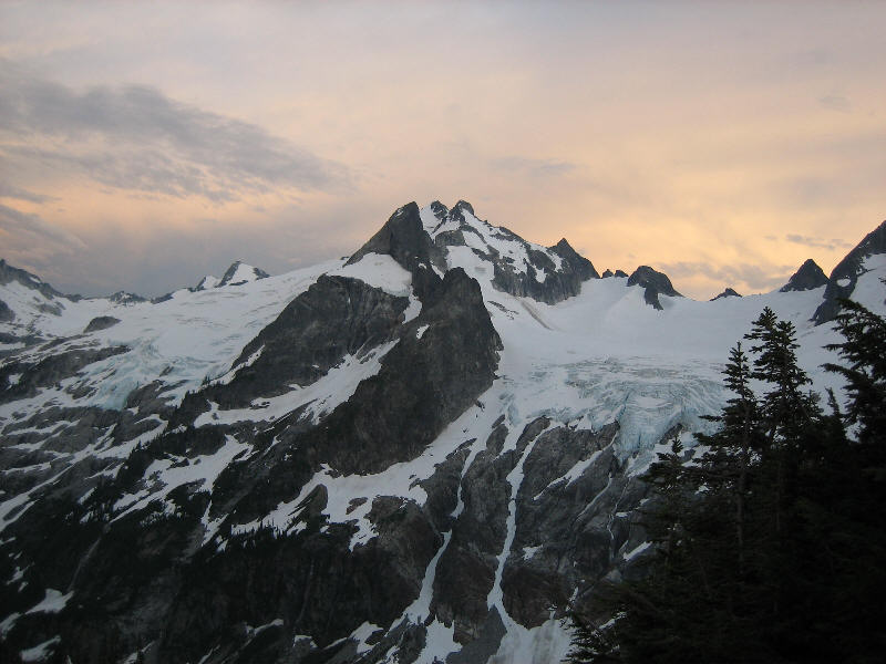 125dome_from_white_rocks.jpg