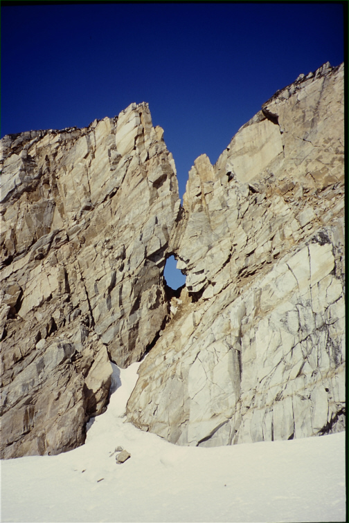 1736HallPkcannonhole.jpg