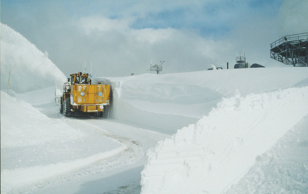snowbank_plow.JPG