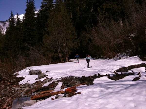 cascade_river_road.jpg