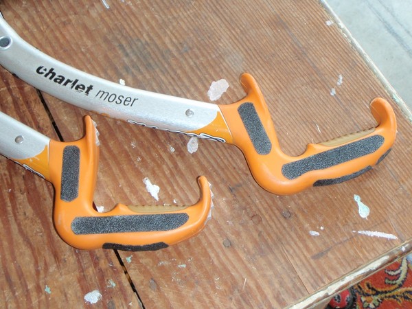 Quark_handles_closeup.jpg