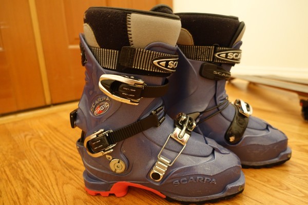Scarpa_Magic_front.jpg