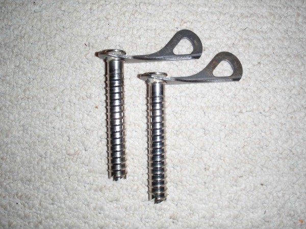 Screws13cm.jpg