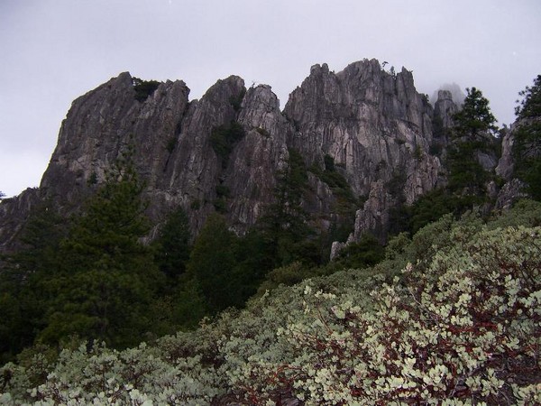 Castle_Crags_rain.jpg